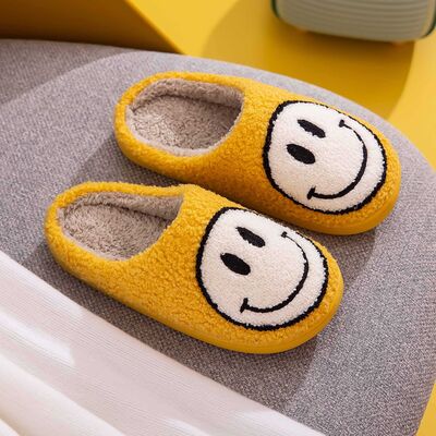 Melody Smiley Yellow with White Face Slippers